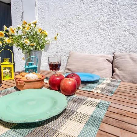 Vila Traditional Dream House *