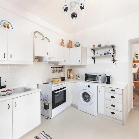 Traditional Dream House * Soroni