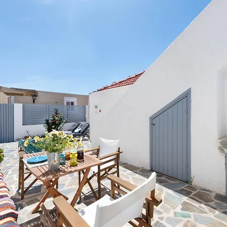 Villa Traditional Dream House Soroni