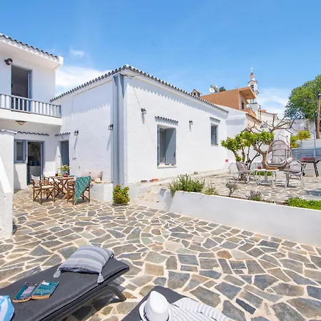 Traditional Dream House Villa *