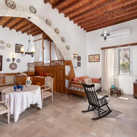 Traditional Dream House Villa