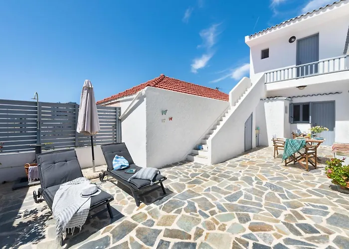 Traditional Dream House * Soroni